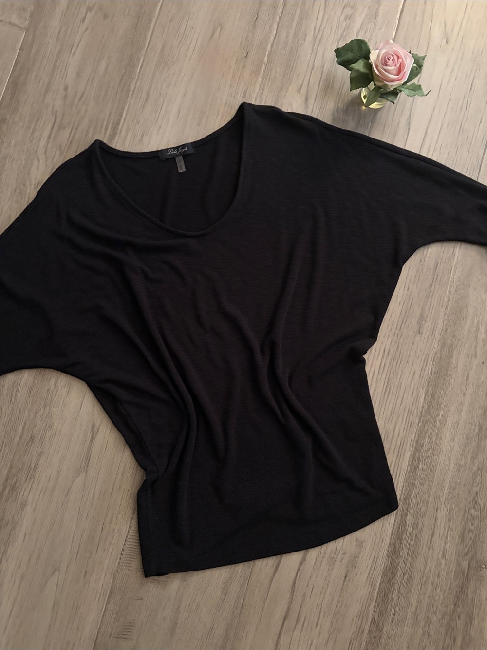 Laila Jayde Black Dolman Sleeve Scoop Neck Tunic